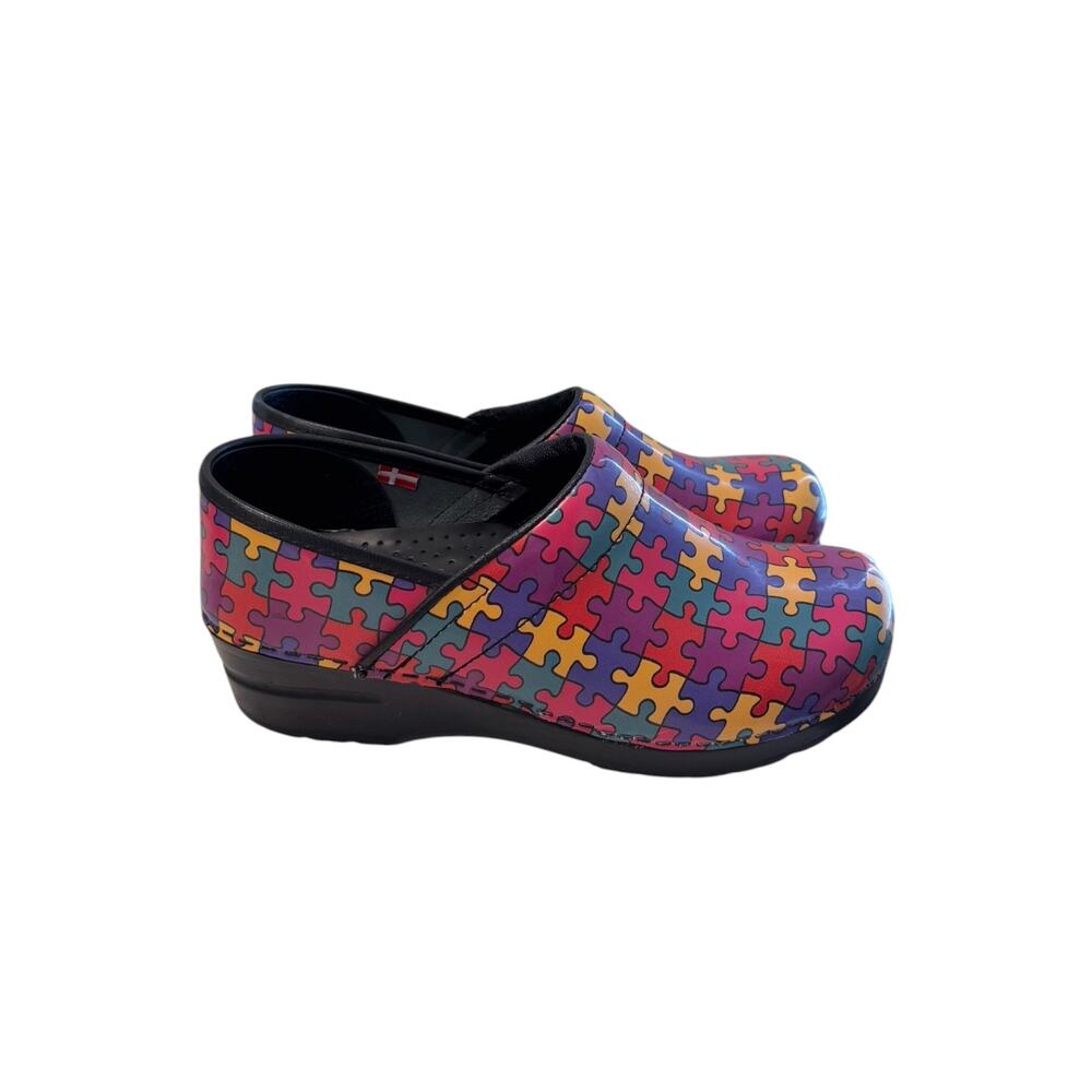 Sanita Professional Patent Leather Clogs Autism Awareness Women’s 39/9 Puzzle